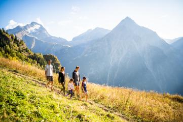 Randonnée pédestre - Bureau des Guides et Accompagnateurs des 2 Alpes