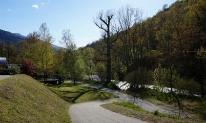 Au fil de l'Isère entre forêt et villages de caractère