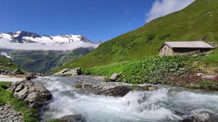 Le refuge de Plaisance et le col de Plan Séry