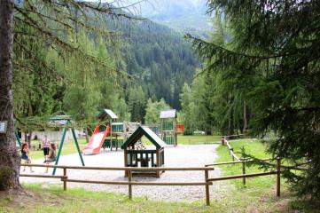 Espace jeux au camping