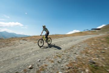 Valmeinier par les pistes à vélo