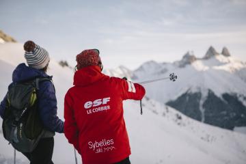 Balades et randonnées en raquettes avec l'ESF