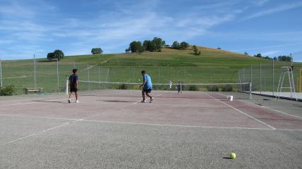 Terrain de tennis