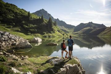Le Lac de Lessy et l'Aiguille verte