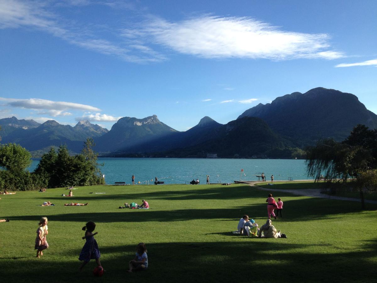 La Baignade Dans Les Lacs De Montagne Lactualité Des