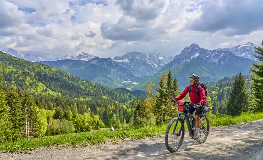 Pourquoi partir à la montagne pendant les ponts de mai ? Une escapade idéale pour se ressourcer