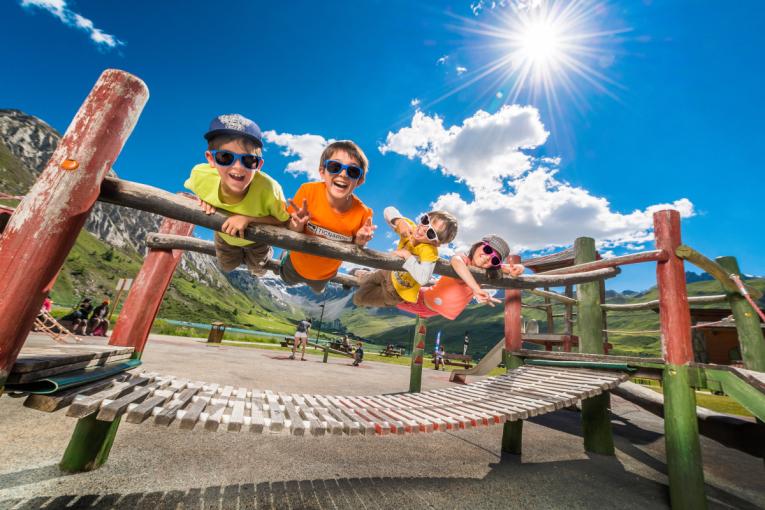 Résidence avec Club enfants : le secret pour des vacances réussies en famille