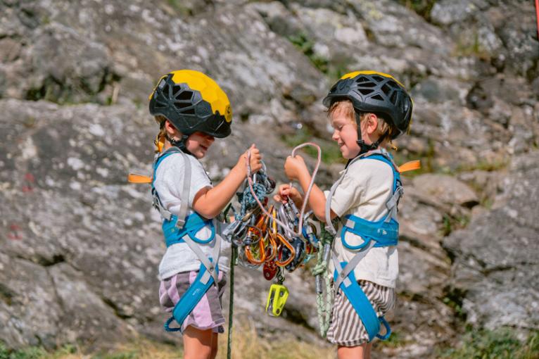 Top 8 meilleurs spots d’escalade à faire en famille