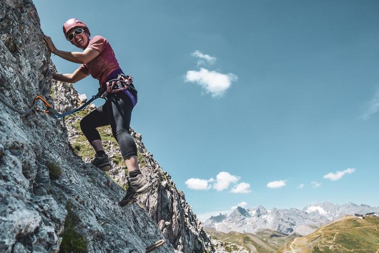 Top 8 meilleurs spots d’escalade à faire en famille