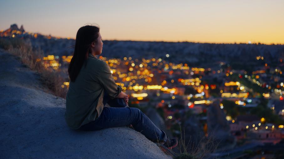 Tourisme nocturne : comment la montagne se vit aussi la nuit ?