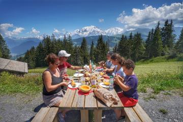 Top 10 des meilleurs spots pour pique-niquer à la montagne