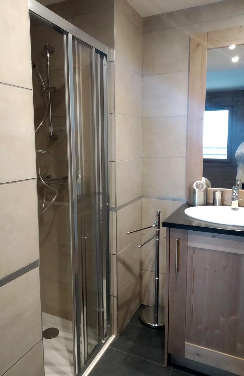 Holiday in mountain resort 3 room apartment 6 people (AKAA02) - AKASHA A - Les Saisies - Shower room