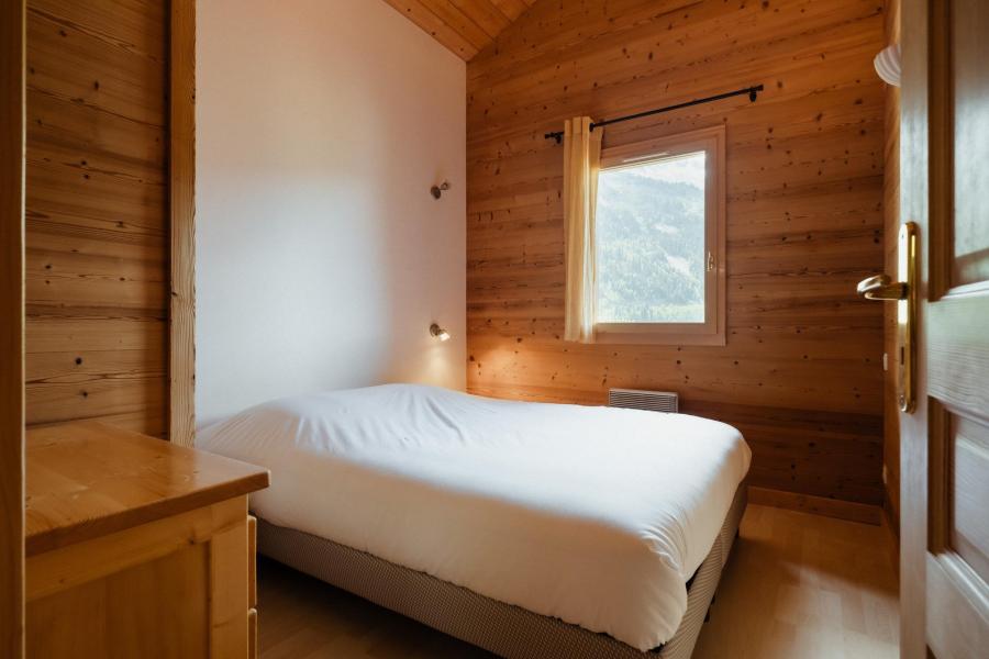 Holiday in mountain resort 4 room mezzanine semi-detached chalet 6 people (ALP1B2) - Alpins 1 - La Clusaz - Bedroom