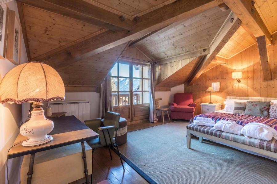 Holiday in mountain resort 6 room triplex chalet 10 people - ALPINUM - Courchevel - Bedroom