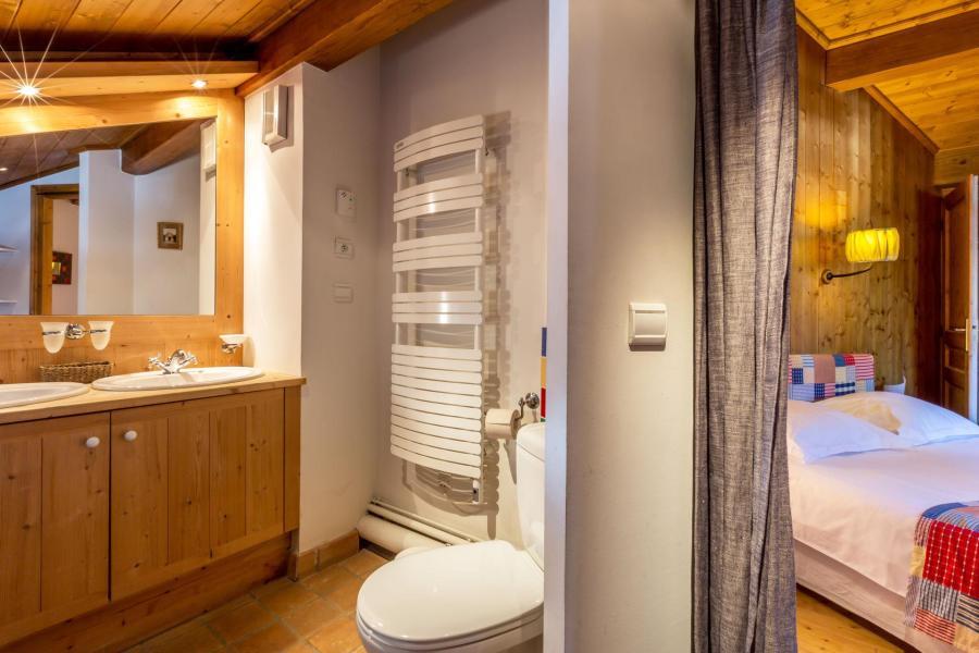 Holiday in mountain resort 6 room triplex chalet 10 people - ALPINUM - Courchevel - Master bedroom