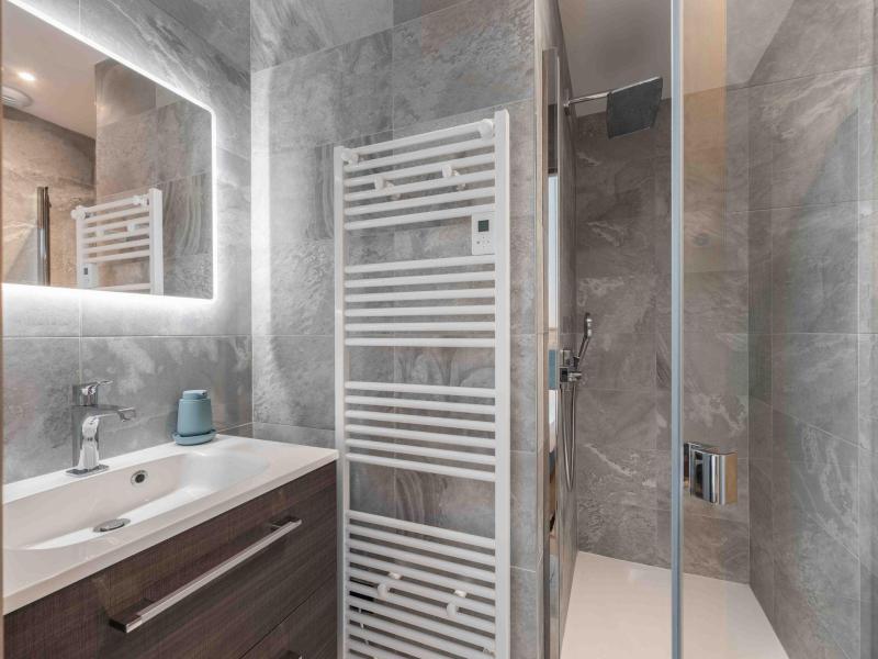 Holiday in mountain resort 3 room apartment 6 people (142) - Anémone - Courchevel - Shower room