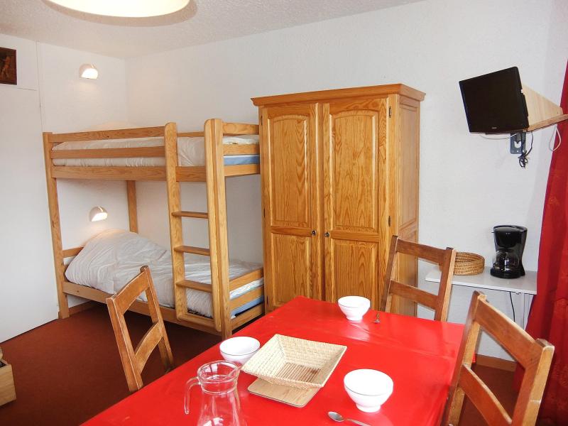Holiday in mountain resort 1 room apartment 4 people (3) - Aravis - Les Menuires - Accommodation