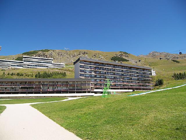 Аренда на лыжном курорте Апартаменты 3 комнат 6 чел. (2) - Aravis - Les Menuires - летом под открытым небом