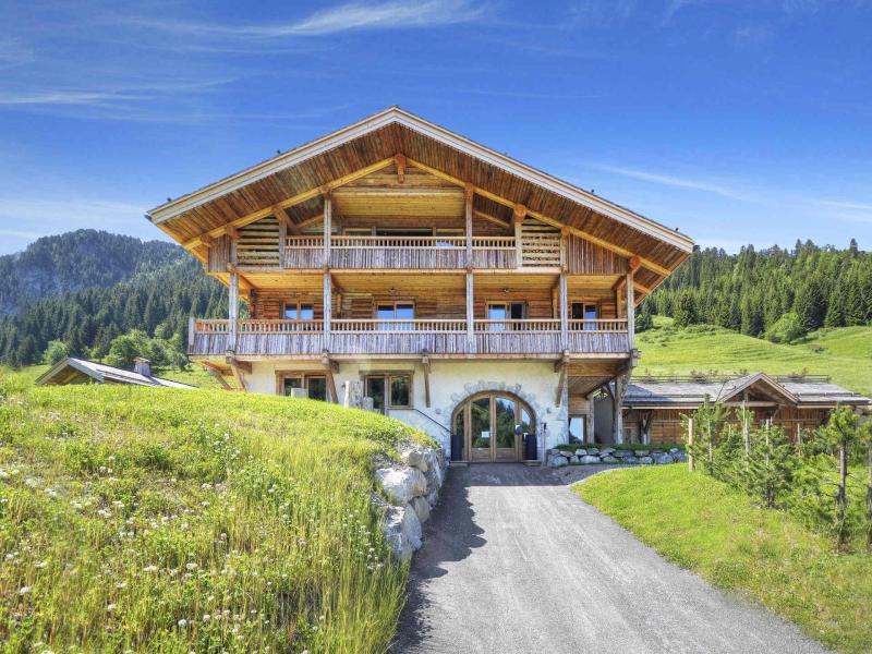 Holiday in mountain resort Authentic Lodge Spa - La Clusaz - 