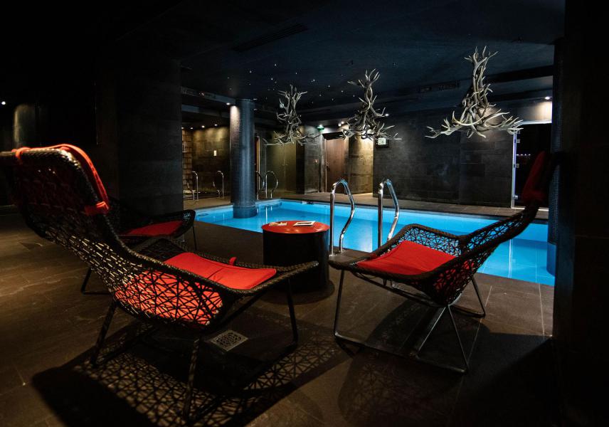 Vacances en montagne Avenue Lodge Hôtel - Val d'Isère - Piscine