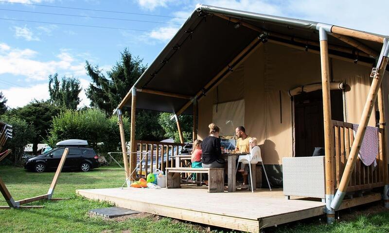Urlaub in den Bergen 3-Zimmer-Mobilheim für 5 Personen (40m²) - Camping Au Clos de la Chaume by Villatent - Corcieux - Draußen im Sommer