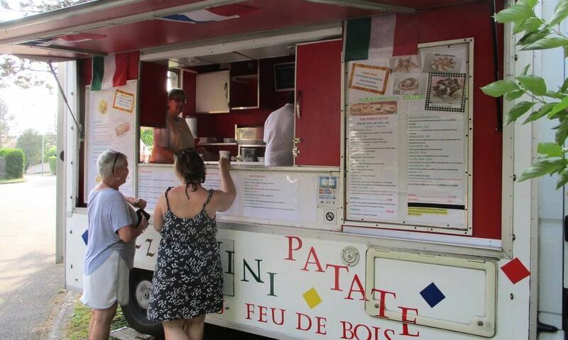 Vakantie in de bergen Camping de Vittel - Vittel - Buiten zomer