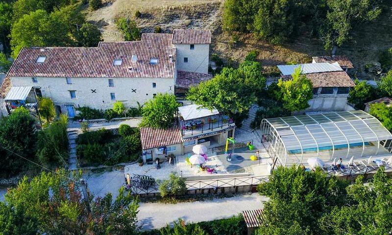 Каникулы в горах Camping Flower la Beaume - Esparron-de-Verdon - летом под открытым небом