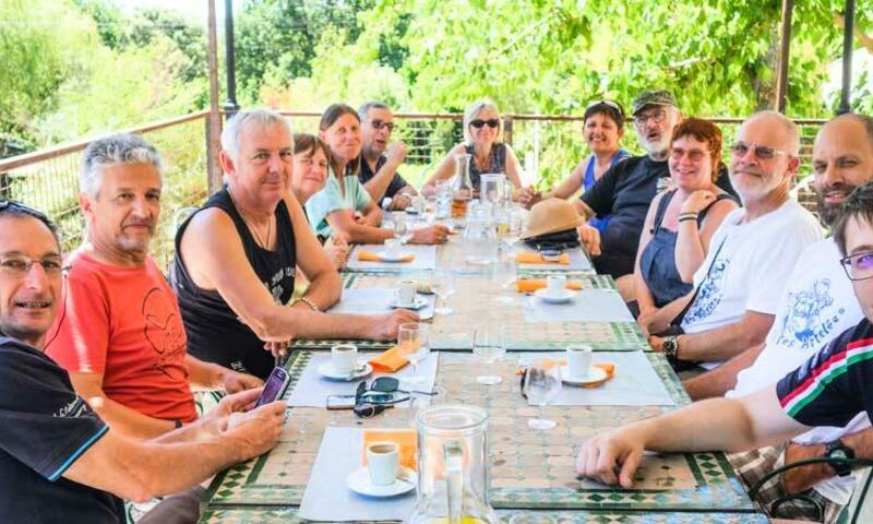 Wakacje w górach Camping Flower la Beaume - Esparron-de-Verdon - Na zewnątrz latem