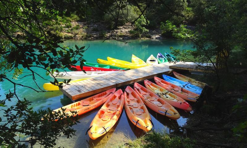 Wakacje w górach Camping Flower la Beaume - Esparron-de-Verdon - Na zewnątrz latem