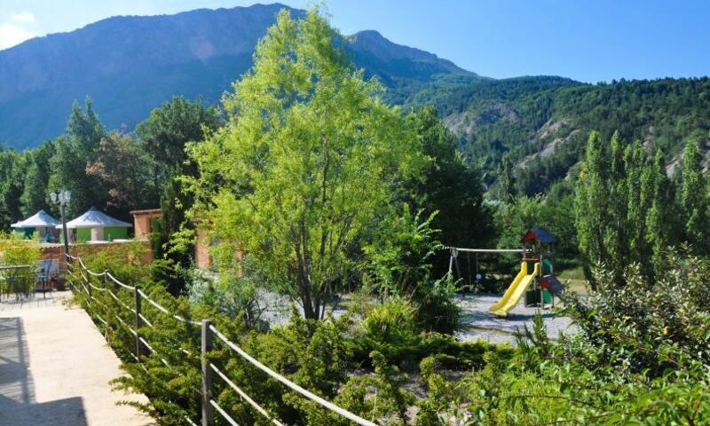 Holiday in mountain resort Camping Flower le Clot du Jay - Clamensane - Summer outside