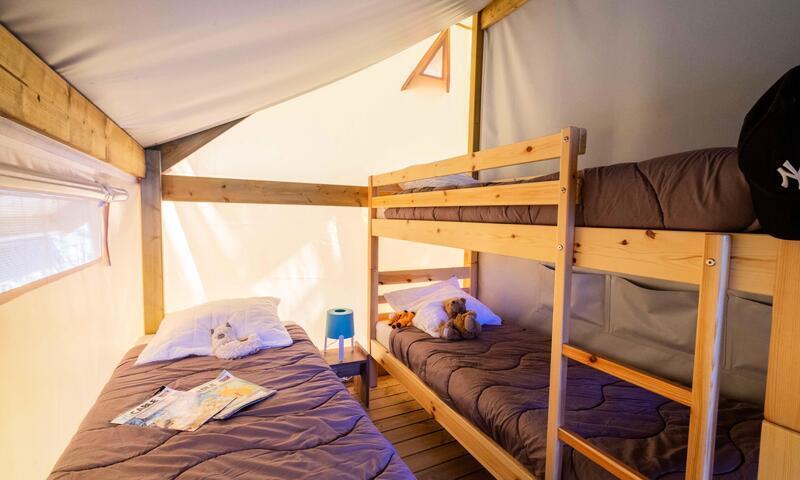 Urlaub in den Bergen 3-Zimmer-Appartment für 5 Personen (21m²) - Camping Flower le Clot du Jay - Clamensane - Draußen im Sommer