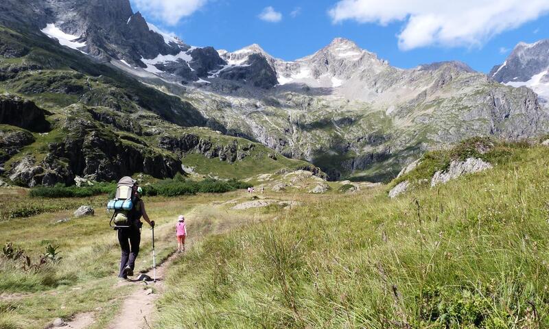 Wakacje w górach Camping Flower Ser Sirant - Saint-Théoffrey - Na zewnątrz latem