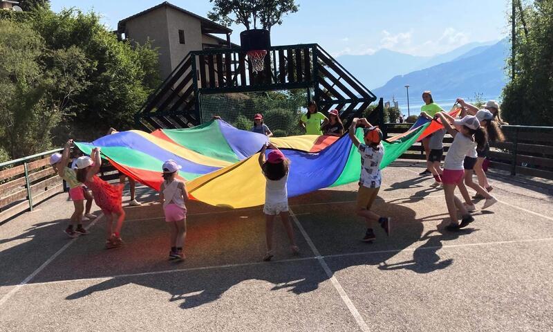 Vacances en montagne Camping l'Ecrin du Lac - Chorges - Extérieur été