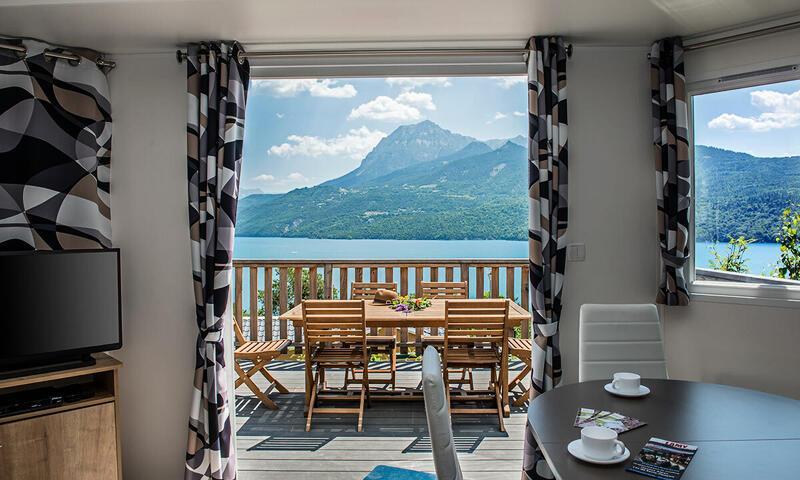 Urlaub in den Bergen 3 Zimmer Chalet für 4 Personen (30m²) - Camping l'Ecrin du Lac - Chorges - Draußen im Sommer