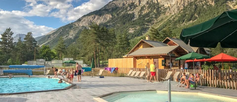 Urlaub in den Bergen Camping La Clarée - Val-des-Prés - Draußen im Sommer