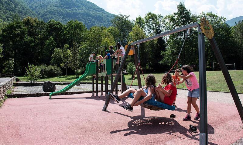 Каникулы в горах Camping Le Pas de l'Ours - Aston - летом под открытым небом