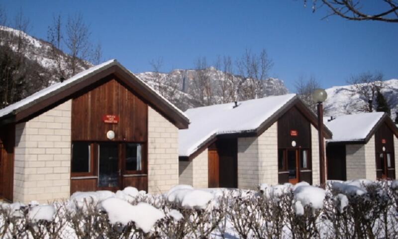 Vacances en montagne Chalet 3 pièces 6 personnes (60m²) - Camping Le Pas de l'Ours - Aston - Extérieur été