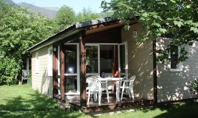 Каникулы в горах Шале 3 комнат 4 чел. (35m²) - Camping Le Pas de l'Ours - Aston - летом под открытым небом