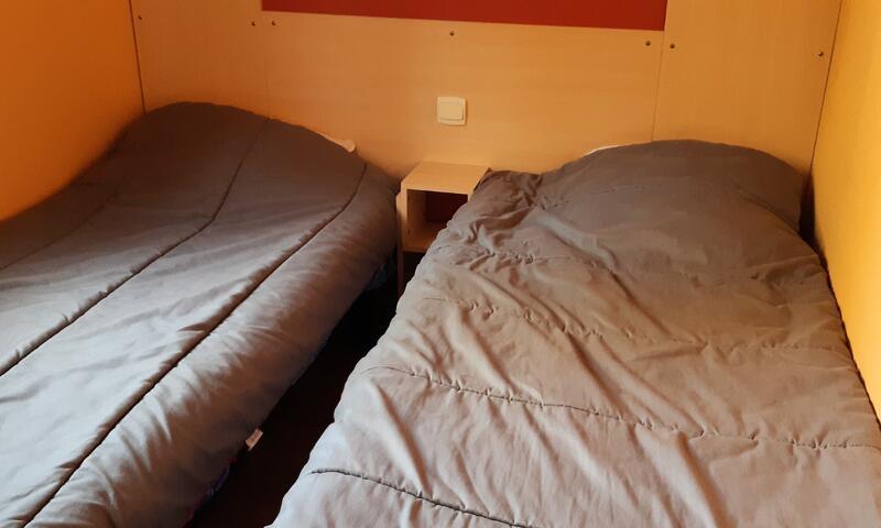 Holiday in mountain resort 3 room Mobil-Home 4 people (28m²) - Camping Les Jardins d'Estavar - Estavar - Summer outside