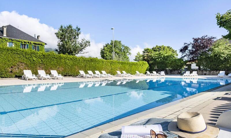 Urlaub in den Bergen Camping Romanée La Ferme de la Serraz - Doussard - Draußen im Sommer