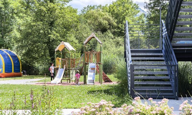 Vakantie in de bergen Camping Sandaya la Nublière - Doussard - Buiten zomer