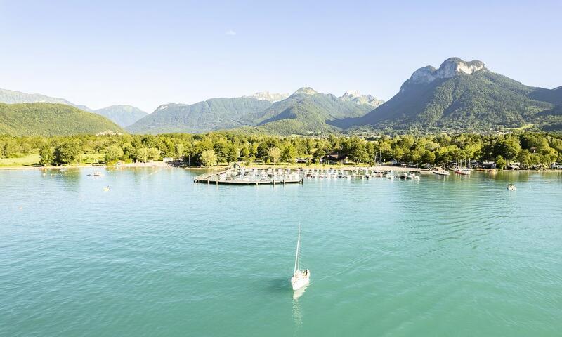 Urlaub in den Bergen Camping Sandaya la Nublière - Doussard - Draußen im Sommer