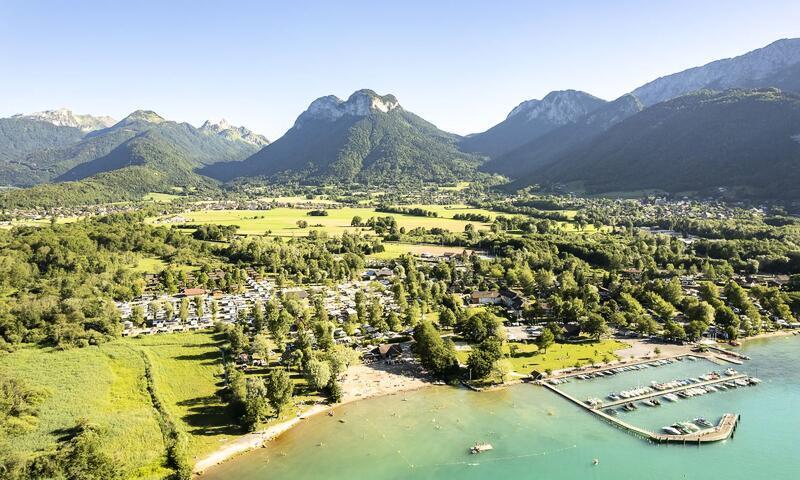 Urlaub in den Bergen Camping Sandaya la Nublière - Doussard - Draußen im Sommer