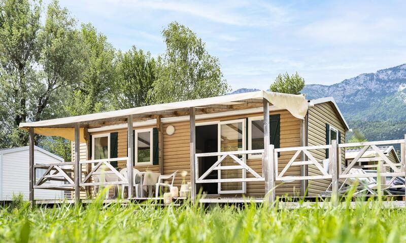 Каникулы в горах Дом на колёсах  4 комнат 7 чел. (29m²) - Camping Sandaya la Nublière - Doussard - летом под открытым небом