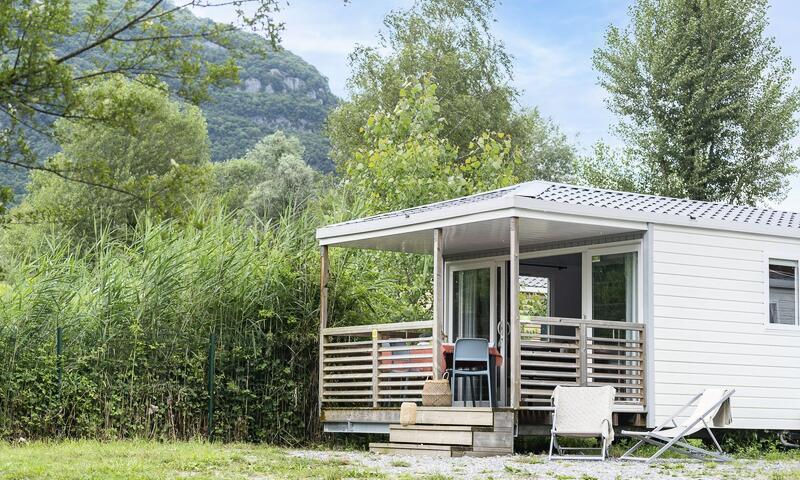 Wakacje w górach Mobil-home 3 pokojowy dla 4 osób (26m²) - Camping Sandaya la Nublière - Doussard - Na zewnątrz latem