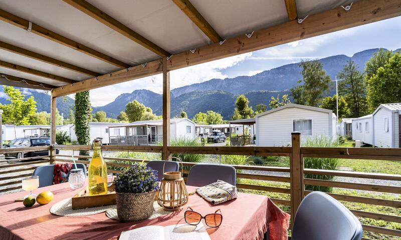 Urlaub in den Bergen 3-Zimmer-Mobilheim für 4 Personen (30m²) - Camping Sandaya la Nublière - Doussard - Draußen im Sommer