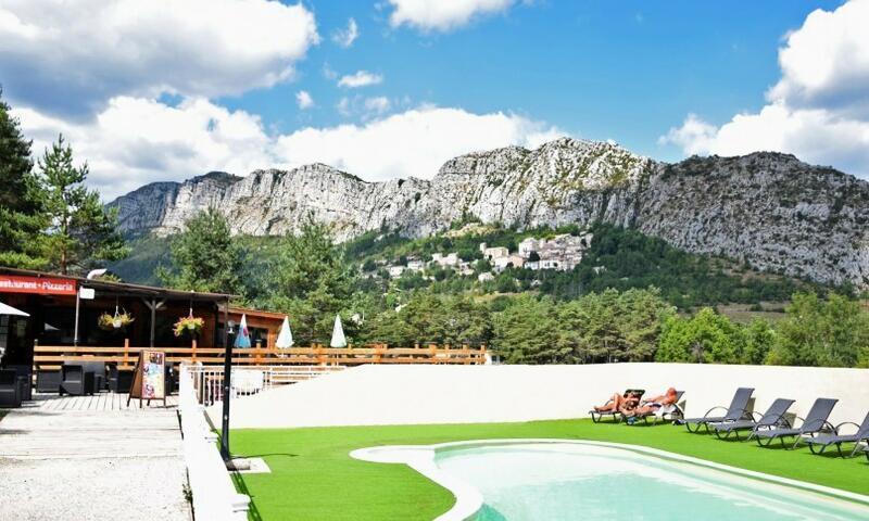 Vacances en montagne Camping Tikayan La Pinatelle - Saint-Auban - Extérieur été