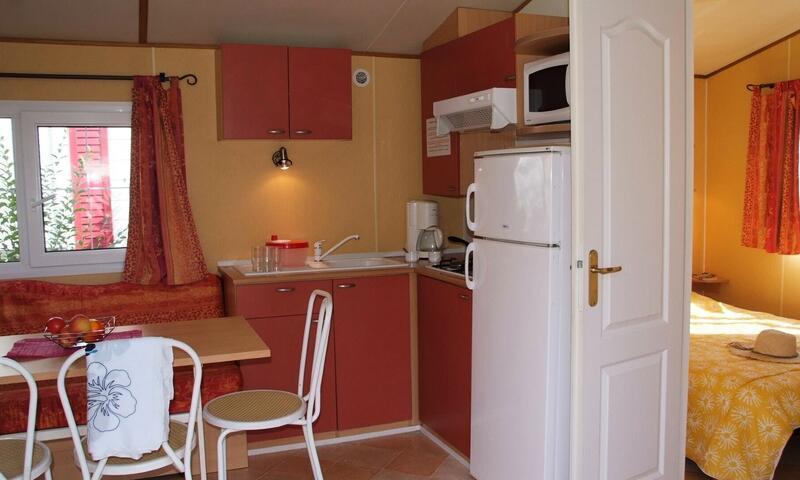 Urlaub in den Bergen 4-Zimmer-Mobilheim für 8 Personen (32m²) - Camping Tikayan Saint Clair - Moustiers-Sainte-Marie - Draußen im Sommer