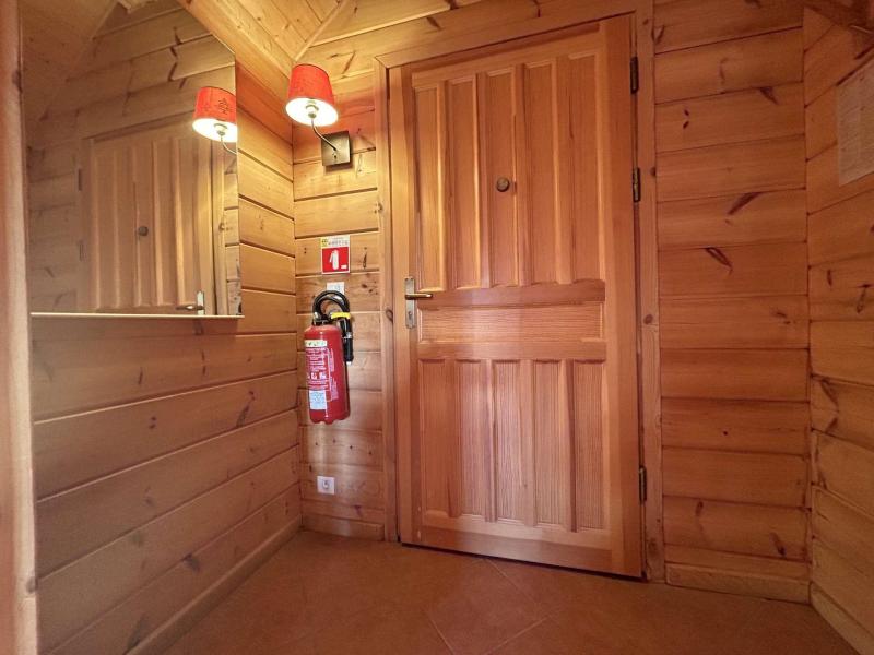 Holiday in mountain resort 4 room duplex chalet 8 people (JDL220-0022) - Chalet 4 pièces - La Joue du Loup - Hall