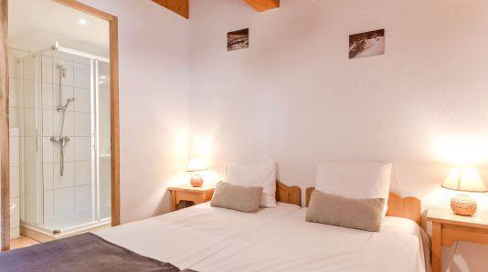 Holiday in mountain resort 5 room duplex apartment 10 people (5) - Chalet Acacia - Saint Martin de Belleville - Bedroom